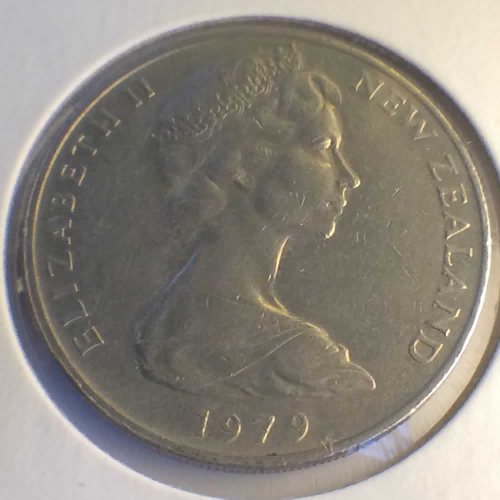 New Zealand 1979  20 Cents Kiwi Coin ( 20C ) - Obverse